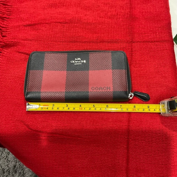 Coach plaid tote with matching wallet - Picture 10 of 16